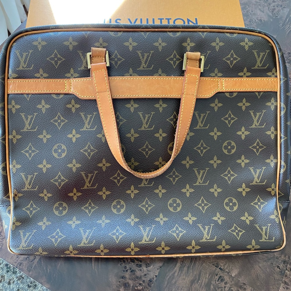 Louis Vuitton briefcase/Laptop Bag